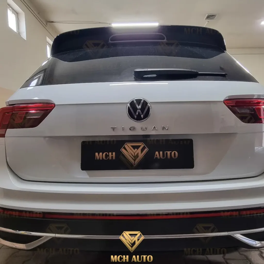 montaz kamery cofania vw tiguan