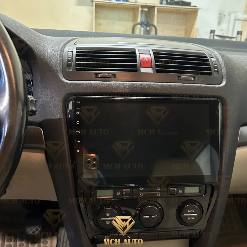 skoda octavia stacja multimedialna