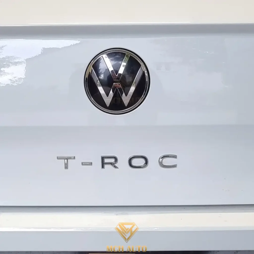 1 montaz kamery cofania vw t-roc