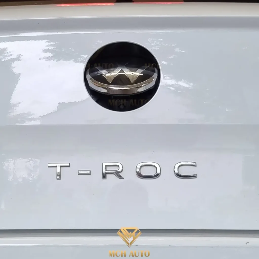 montaz kamery cofania vw t-roc